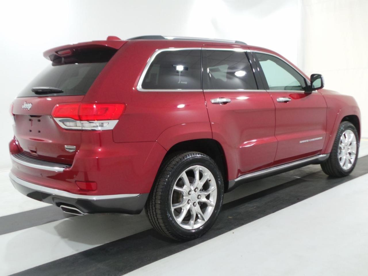 2014 Jeep Grand Cherokee Summit Eco Diesel - Photo #3