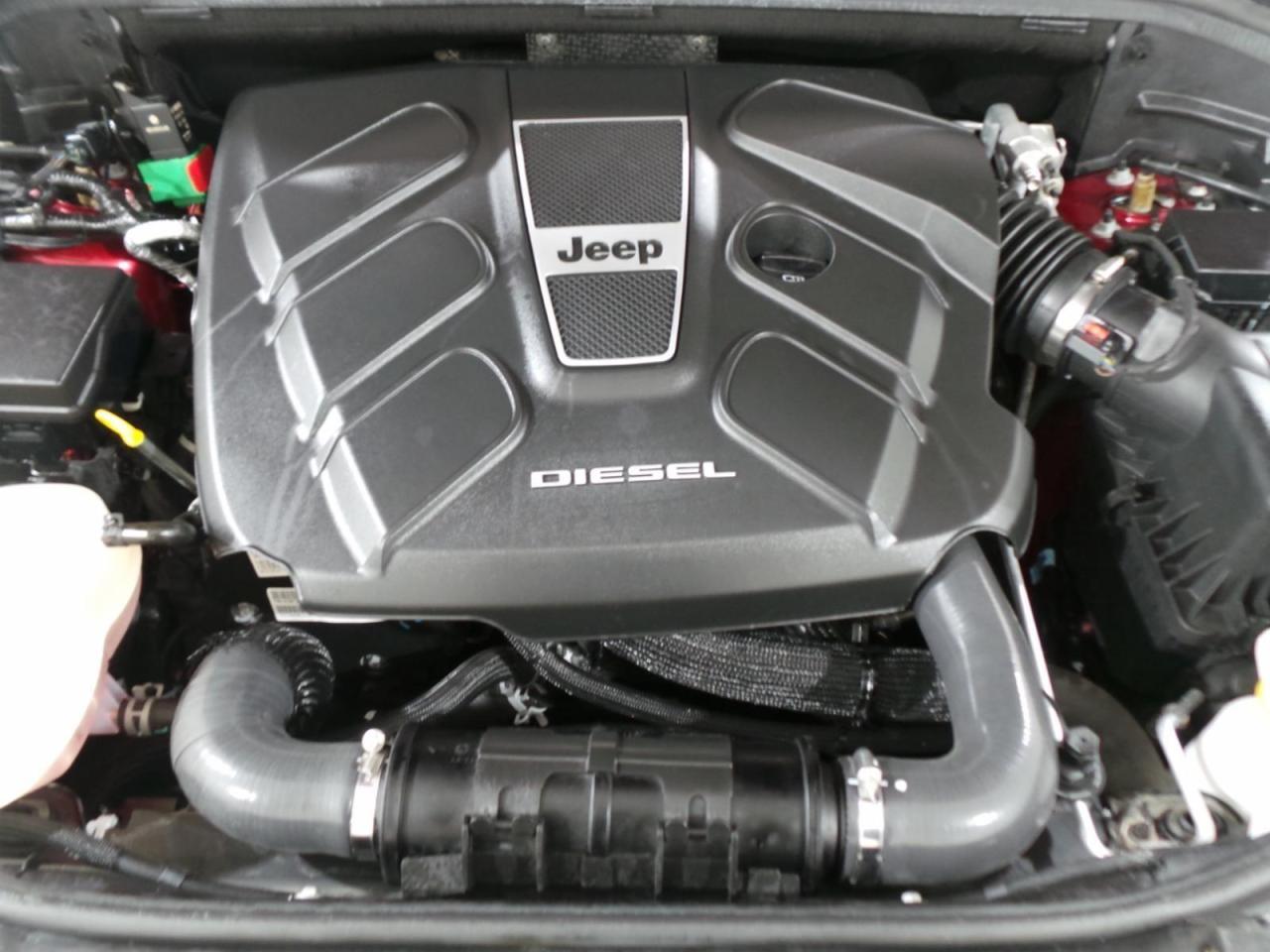 2014 Jeep Grand Cherokee Summit Eco Diesel - Photo #12