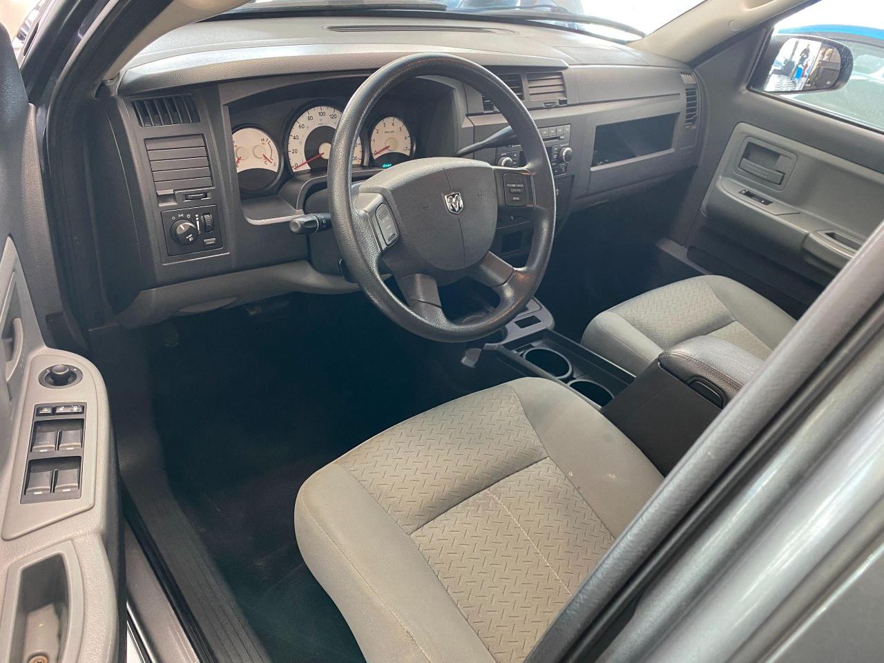 2008 Dodge Dakota SXT 4.7L V8 4x4+New Brakes+ACCIDENT FREE - Photo #14