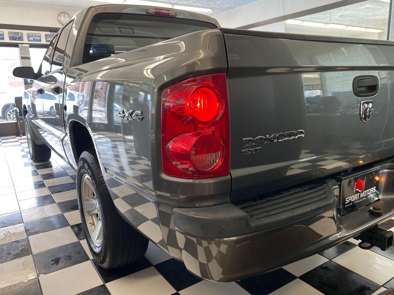 2008 Dodge Dakota SXT 4.7L V8 4x4+New Brakes+ACCIDENT FREE - Photo #30