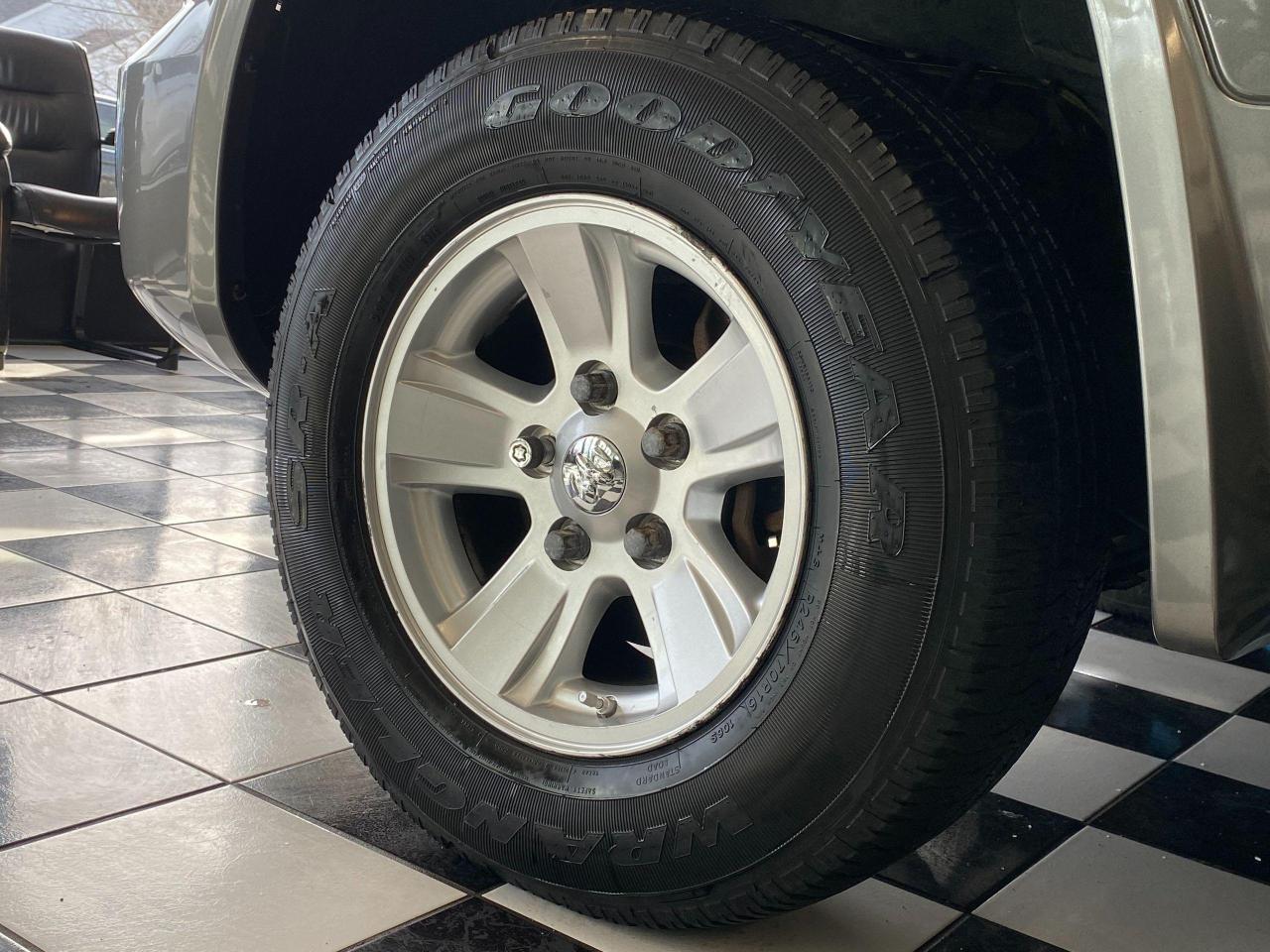 2008 Dodge Dakota SXT 4.7L V8 4x4+New Brakes+ACCIDENT FREE - Photo #39