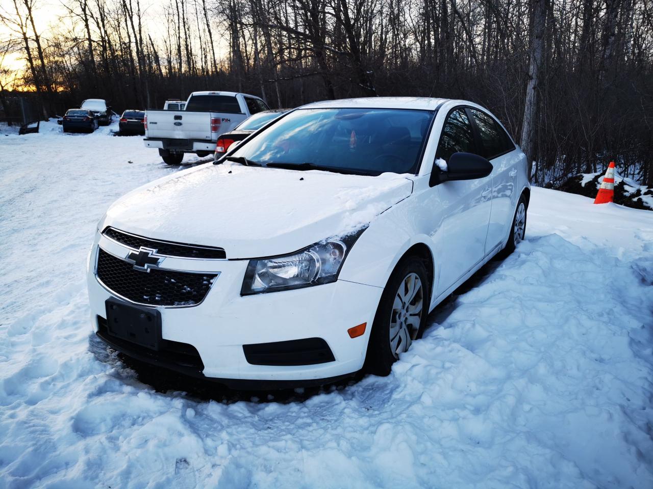 2014 Chevrolet Cruze 2LS - Photo #2