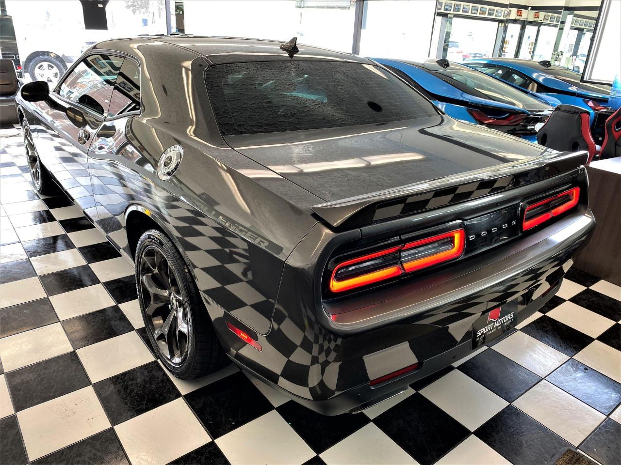 2018 Dodge Challenger SXT Plus+CooledLeather+Roof+NewTires+ACCIDENT FREE - Photo #2