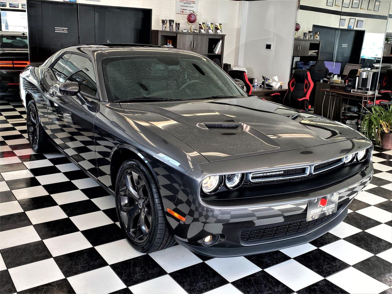 2018 Dodge Challenger SXT Plus+CooledLeather+Roof+NewTires+ACCIDENT FREE - Photo #5