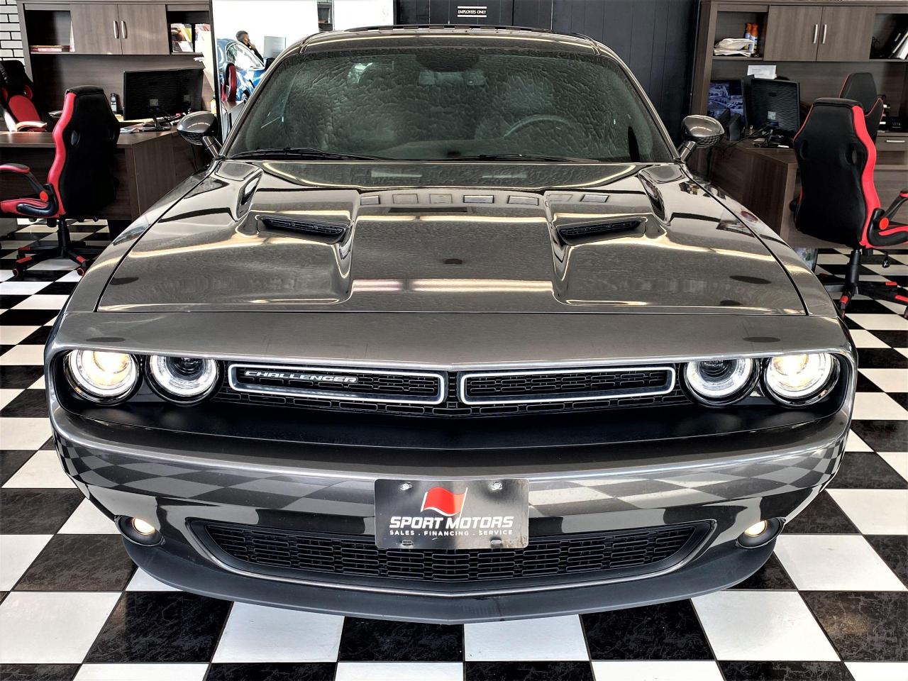 2018 Dodge Challenger SXT Plus+CooledLeather+Roof+NewTires+ACCIDENT FREE Photo6