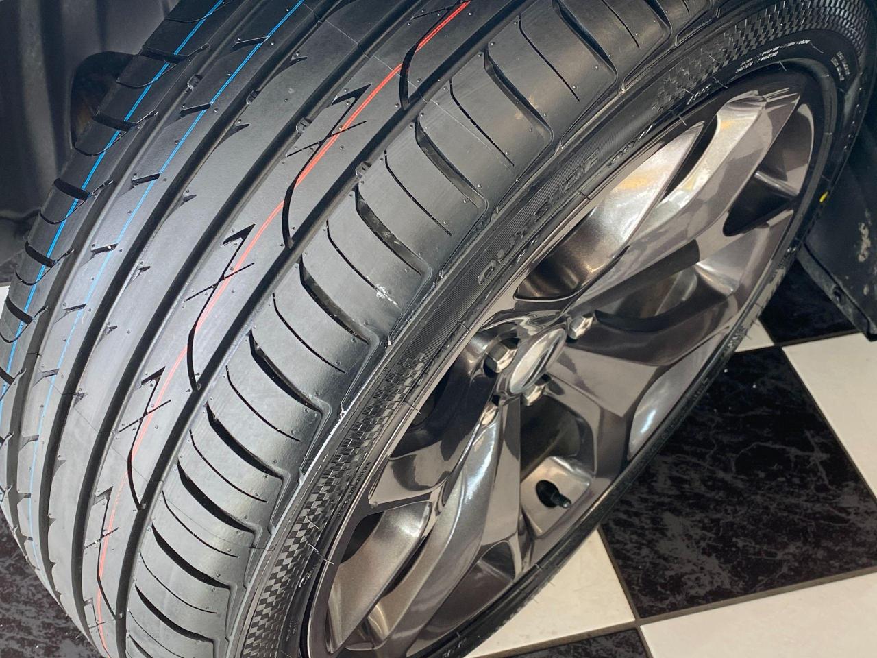 2018 Dodge Challenger SXT Plus+CooledLeather+Roof+NewTires+ACCIDENT FREE - Photo #12