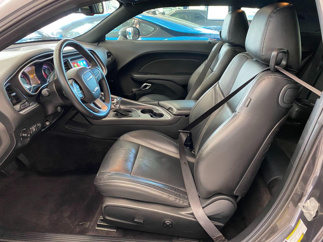 2018 Dodge Challenger SXT Plus+CooledLeather+Roof+NewTires+ACCIDENT FREE - Photo #18