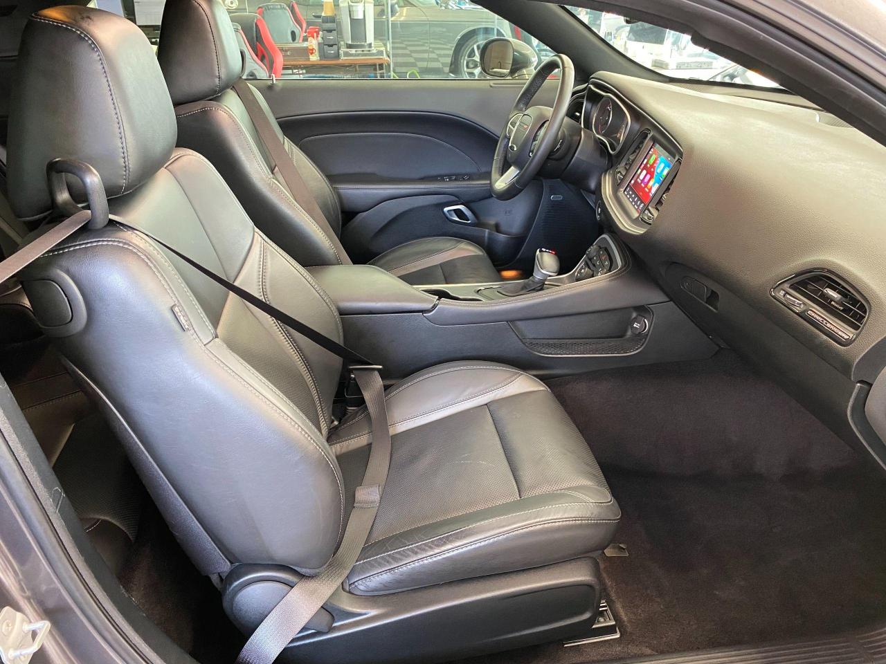2018 Dodge Challenger SXT Plus+CooledLeather+Roof+NewTires+ACCIDENT FREE - Photo #21