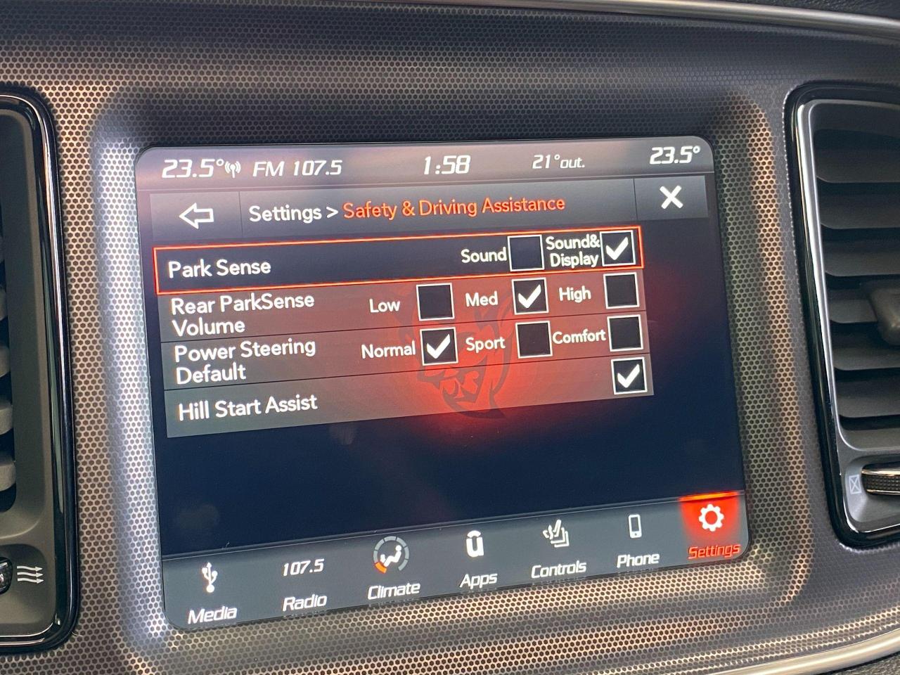 2018 Dodge Challenger SXT Plus+CooledLeather+Roof+NewTires+ACCIDENT FREE - Photo #33