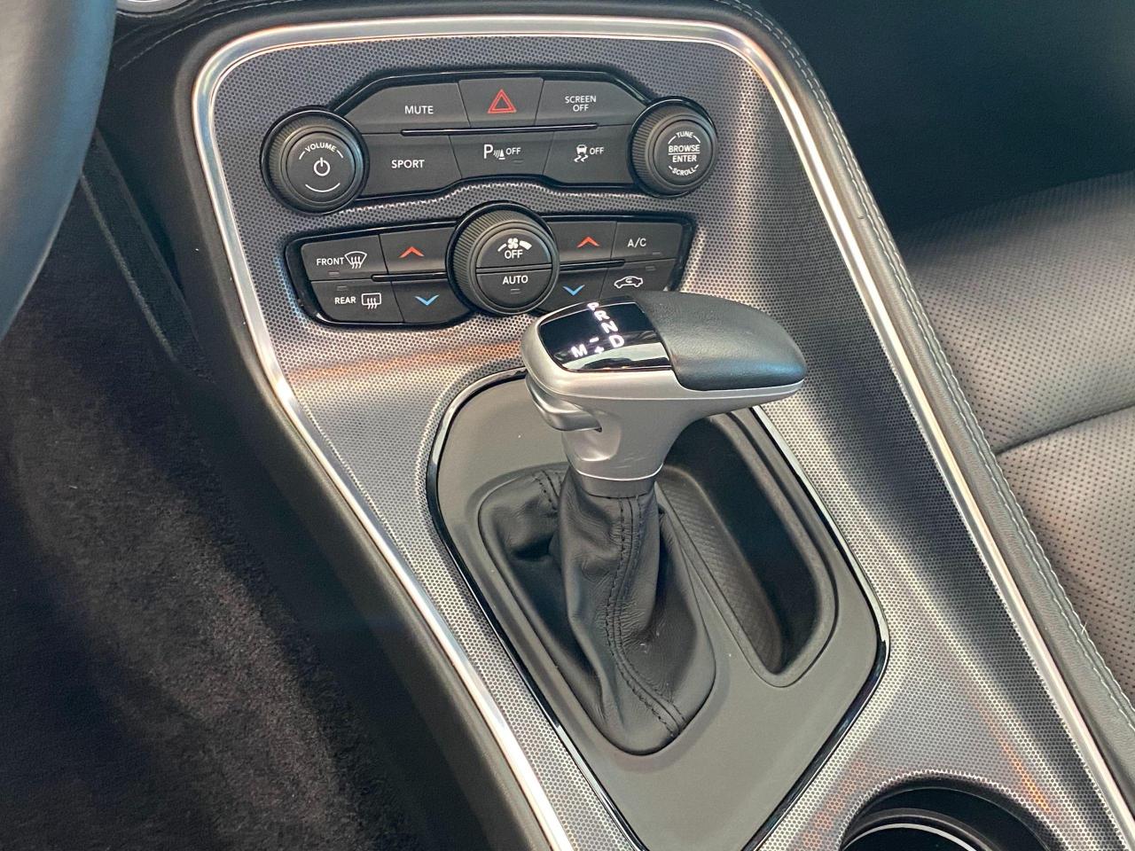 2018 Dodge Challenger SXT Plus+CooledLeather+Roof+NewTires+ACCIDENT FREE - Photo #36