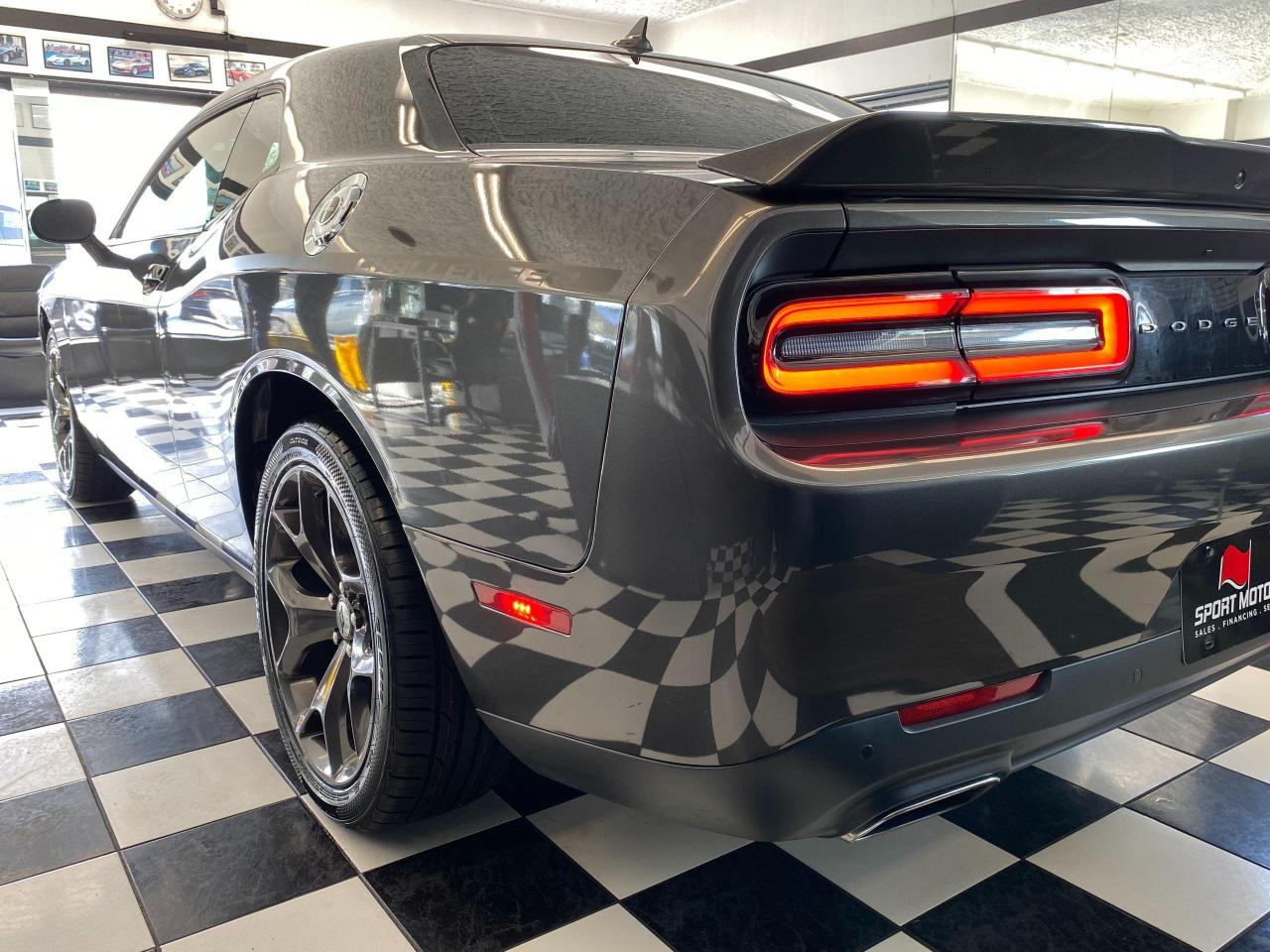 2018 Dodge Challenger SXT Plus+CooledLeather+Roof+NewTires+ACCIDENT FREE - Photo #39