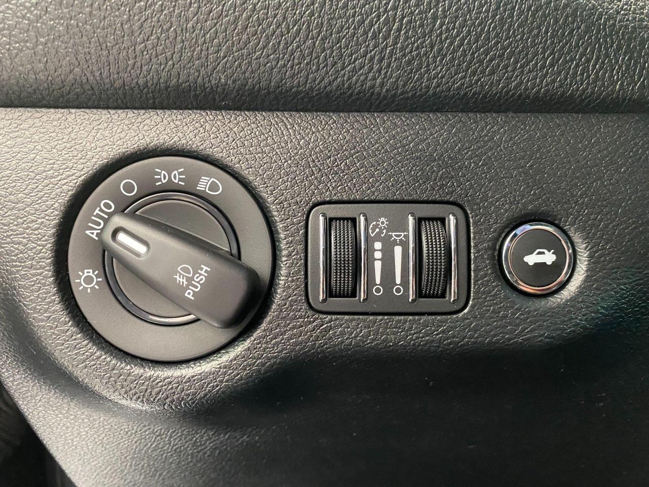 2018 Dodge Challenger SXT Plus+CooledLeather+Roof+NewTires+ACCIDENT FREE - Photo #51