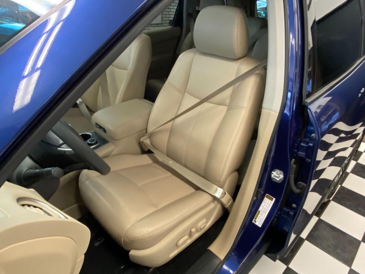 2017 Nissan Pathfinder SL 4x4 7 Passenger+360 CAM+GPS+Roof+ACCIDENT FREE - Photo #16