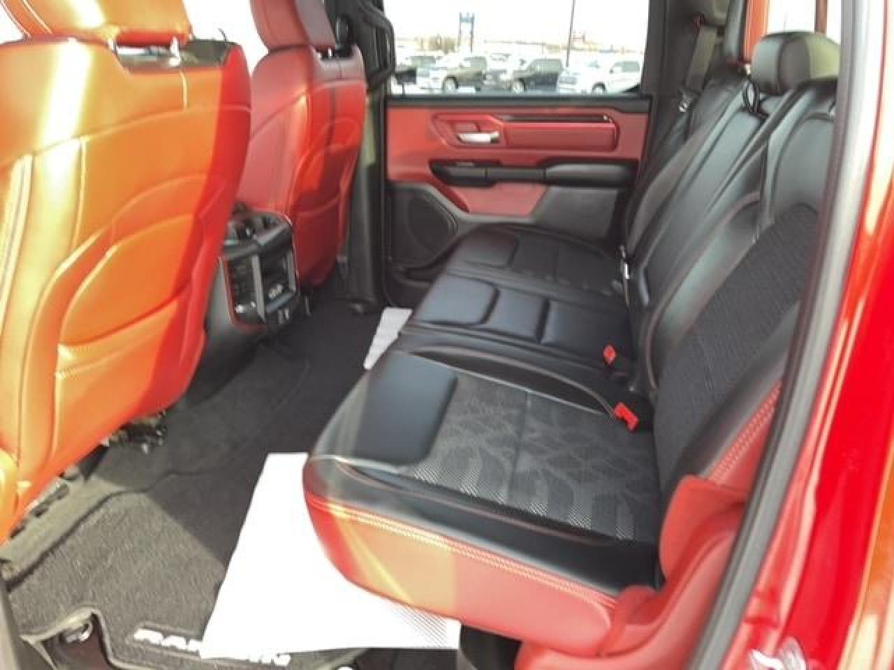 2019 RAM 1500 REBEL,PANARAMIC ROOF,NAVIGATION Photo3