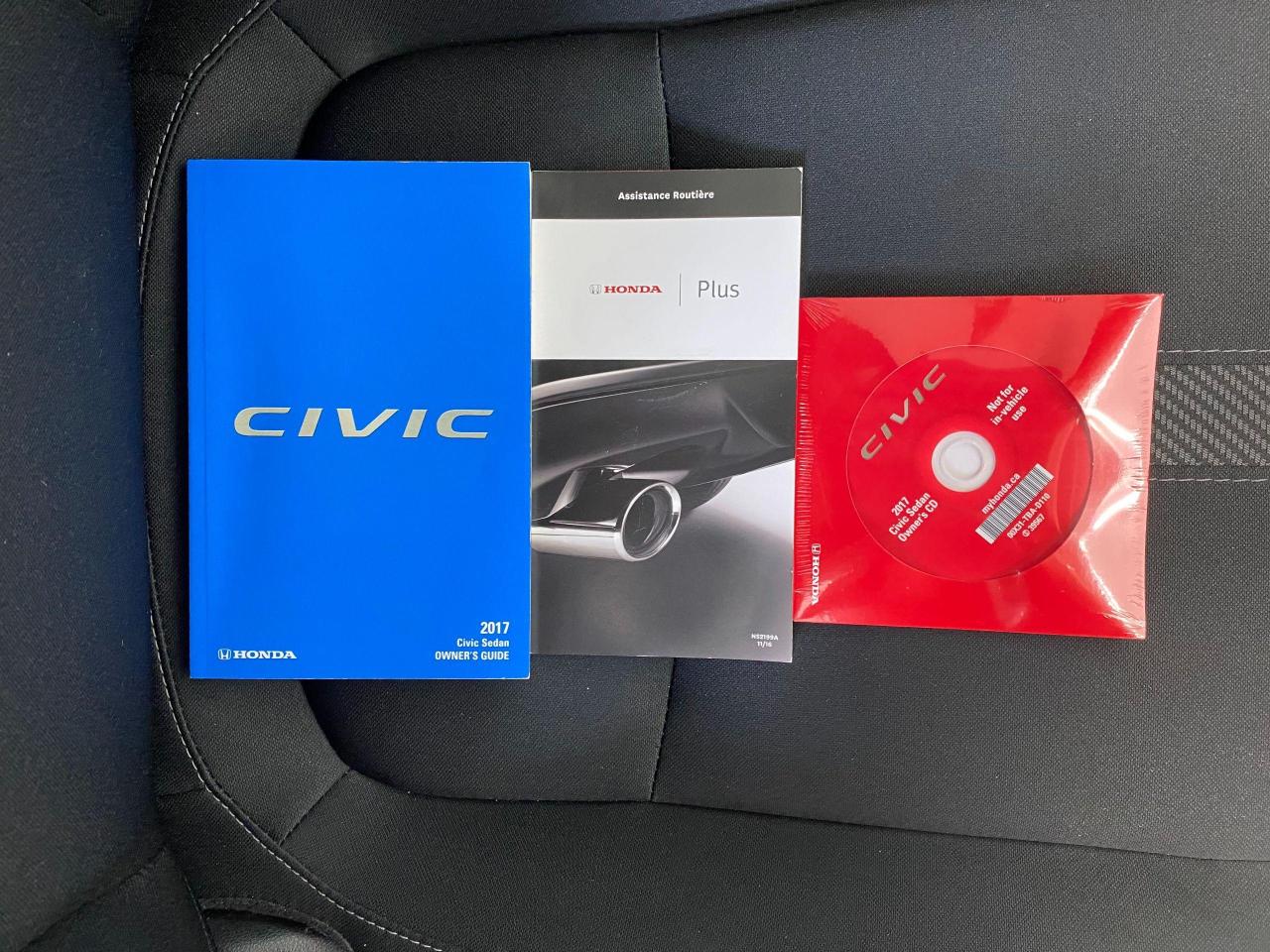 2017 Honda Civic EX-T+Sunroof+Remote Start+ApplePlay+ACCIDENT FREE Photo97
