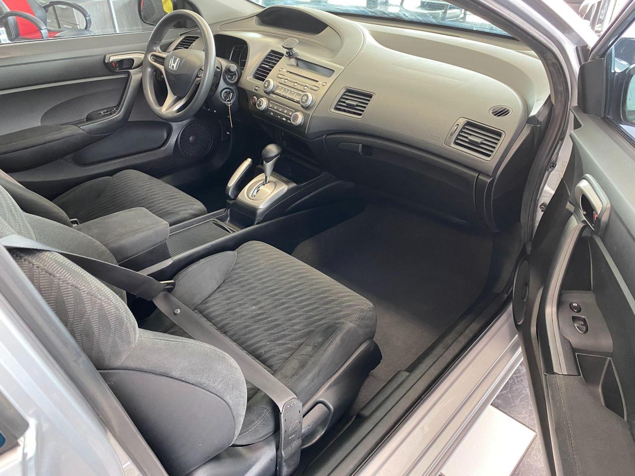 2009 Honda Civic LX+Sunroof+New Tires & Brakes+A/C+ACCIDENT FREE - Photo #19