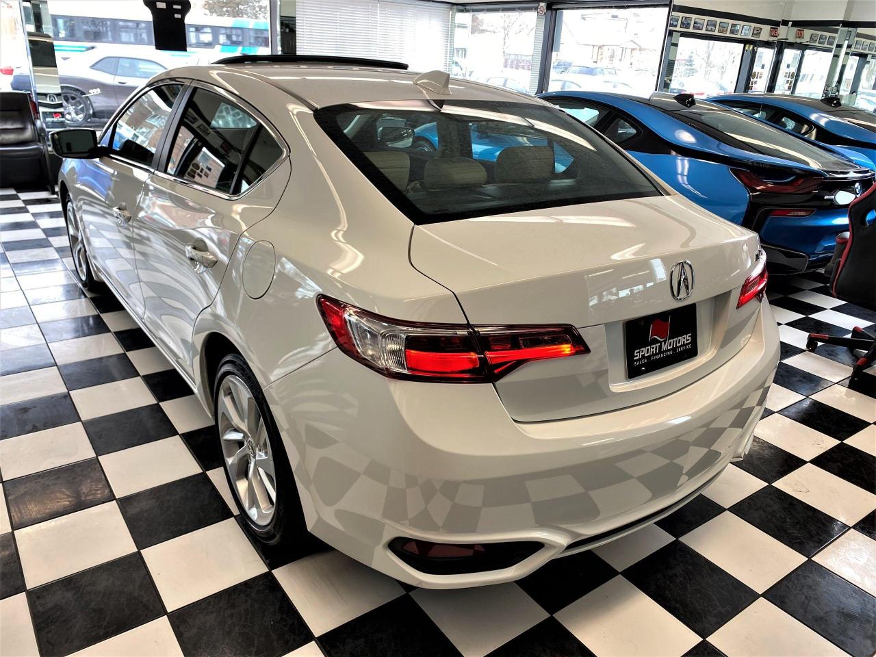 2017 Acura ILX Premium+Camera+TECH+Lane Keep+BSM+ACCIDENT FREE - Photo #2
