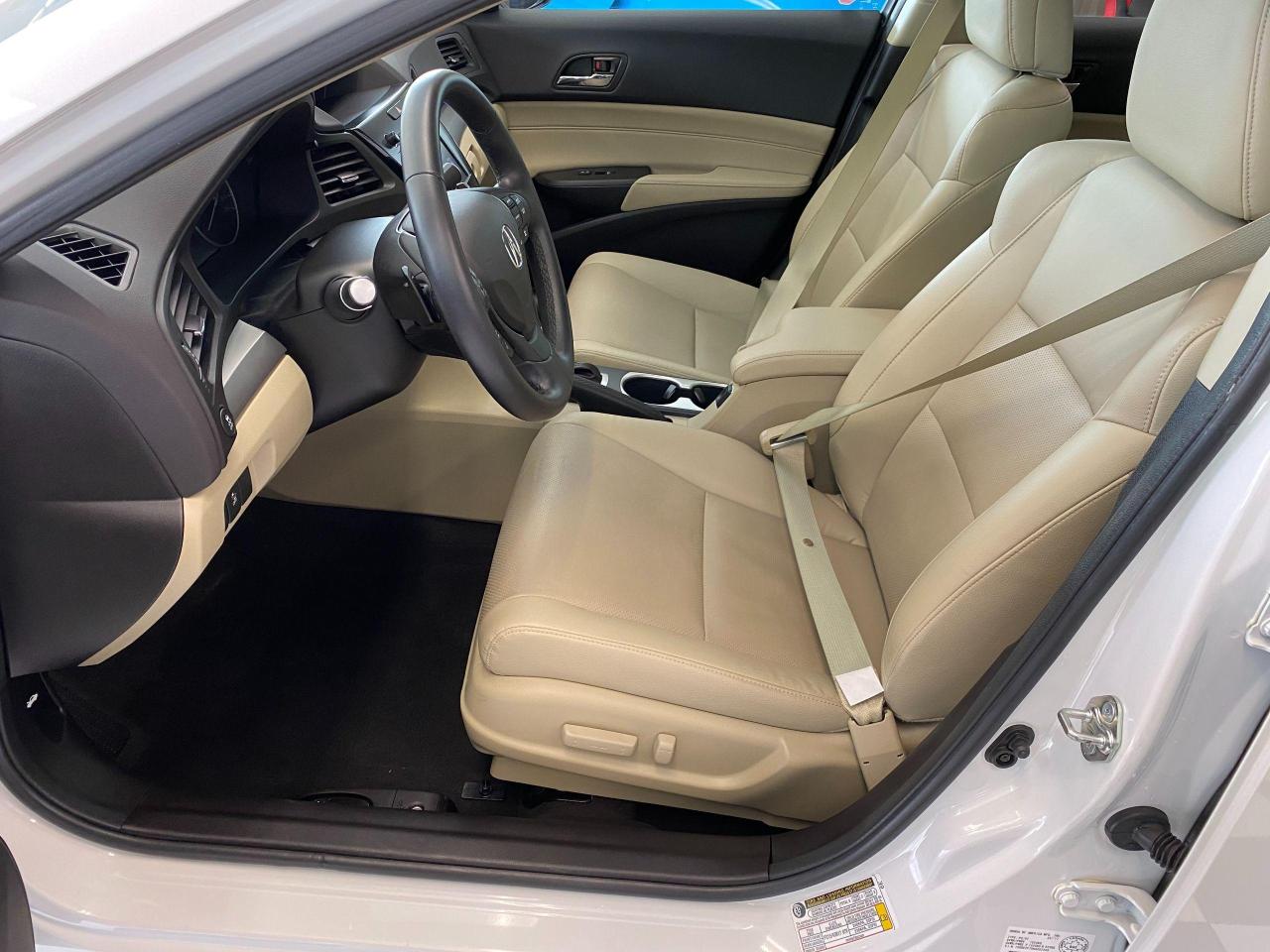 2017 Acura ILX Premium+Camera+TECH+Lane Keep+BSM+ACCIDENT FREE - Photo #18