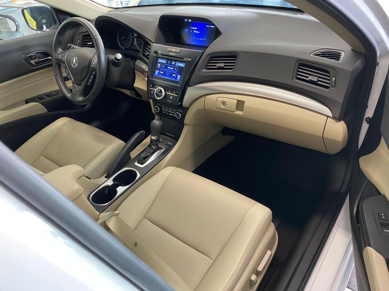 2017 Acura ILX Premium+Camera+TECH+Lane Keep+BSM+ACCIDENT FREE - Photo #20