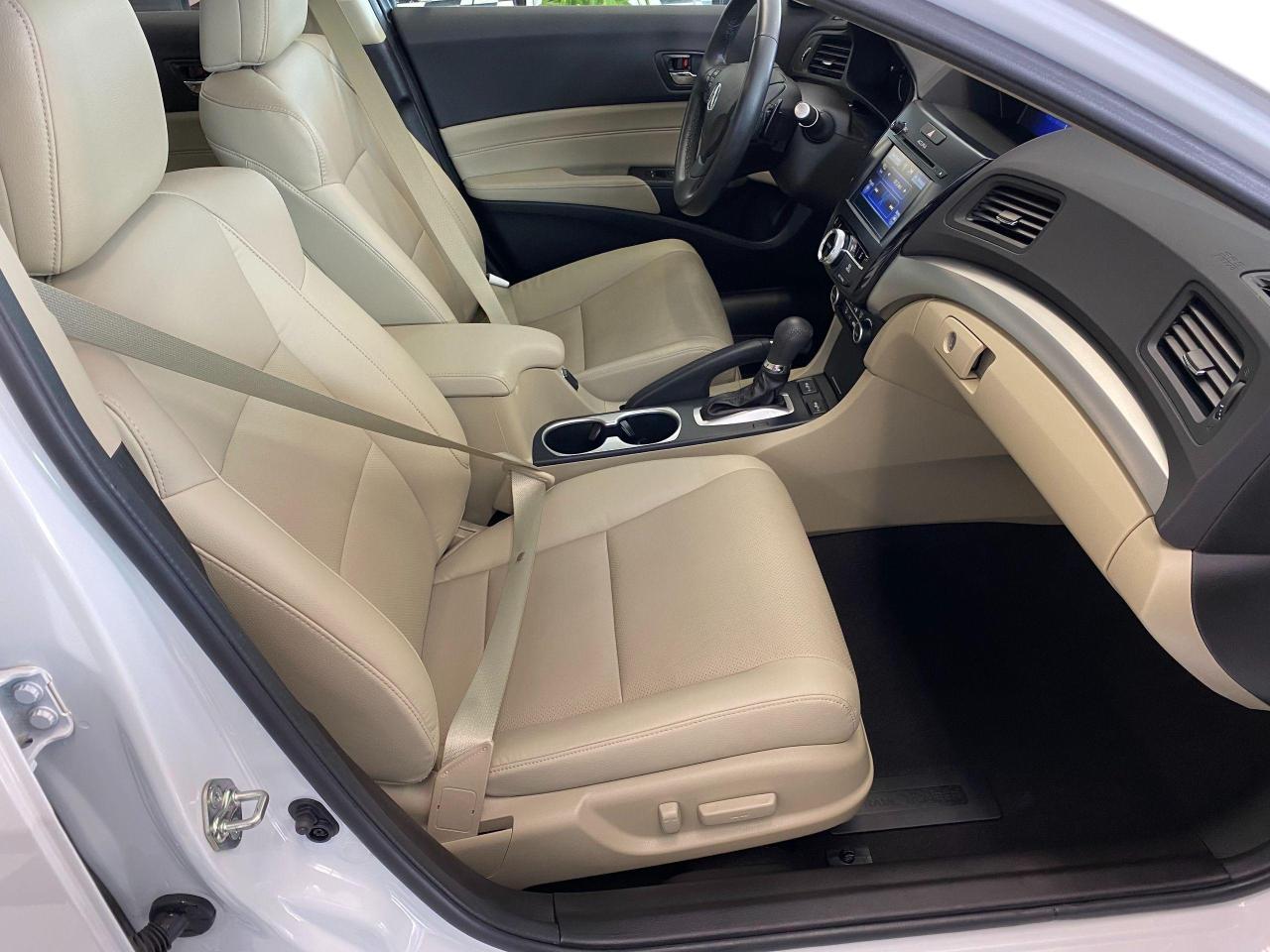 2017 Acura ILX Premium+Camera+TECH+Lane Keep+BSM+ACCIDENT FREE - Photo #21