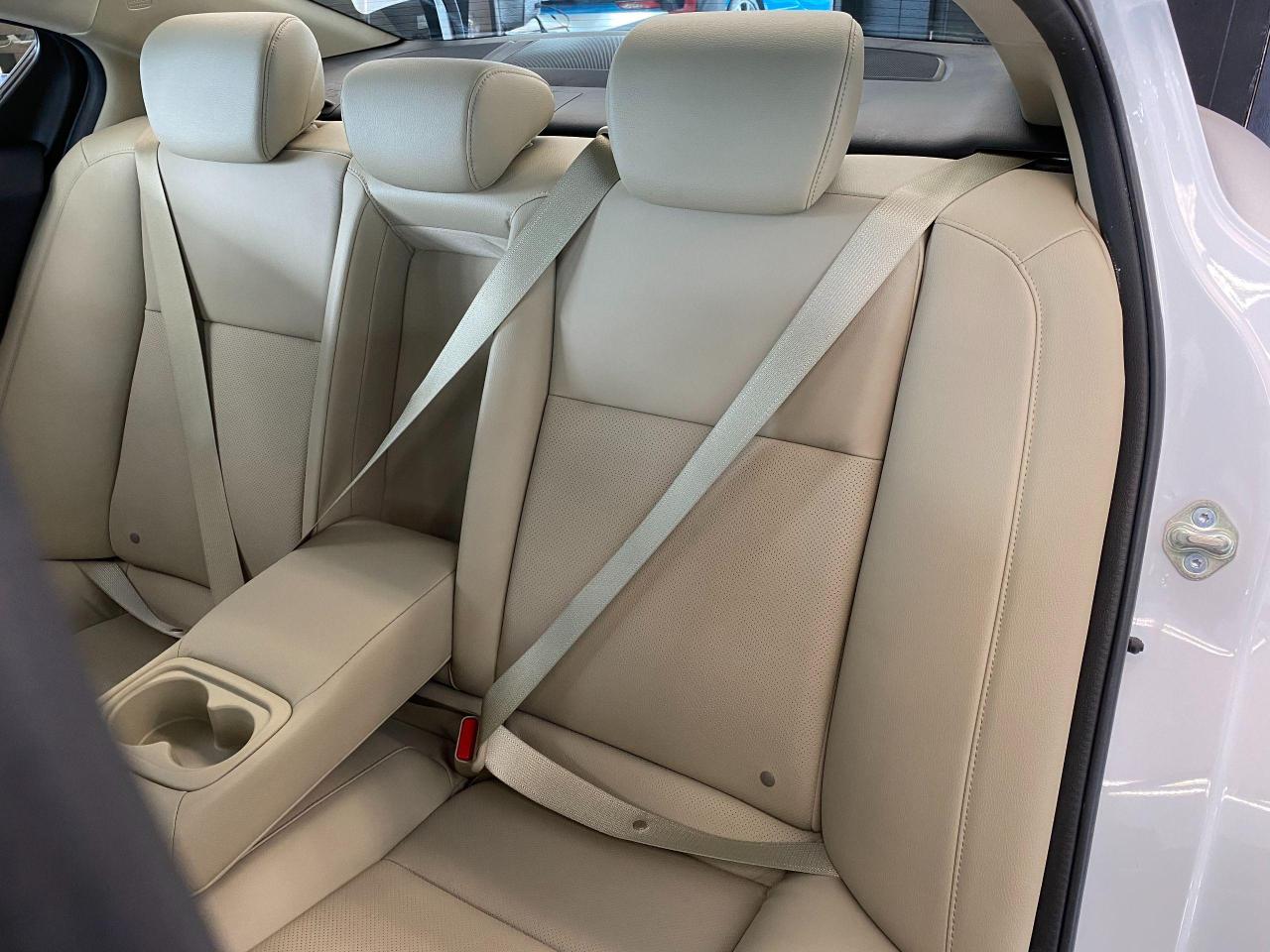 2017 Acura ILX Premium+Camera+TECH+Lane Keep+BSM+ACCIDENT FREE - Photo #24