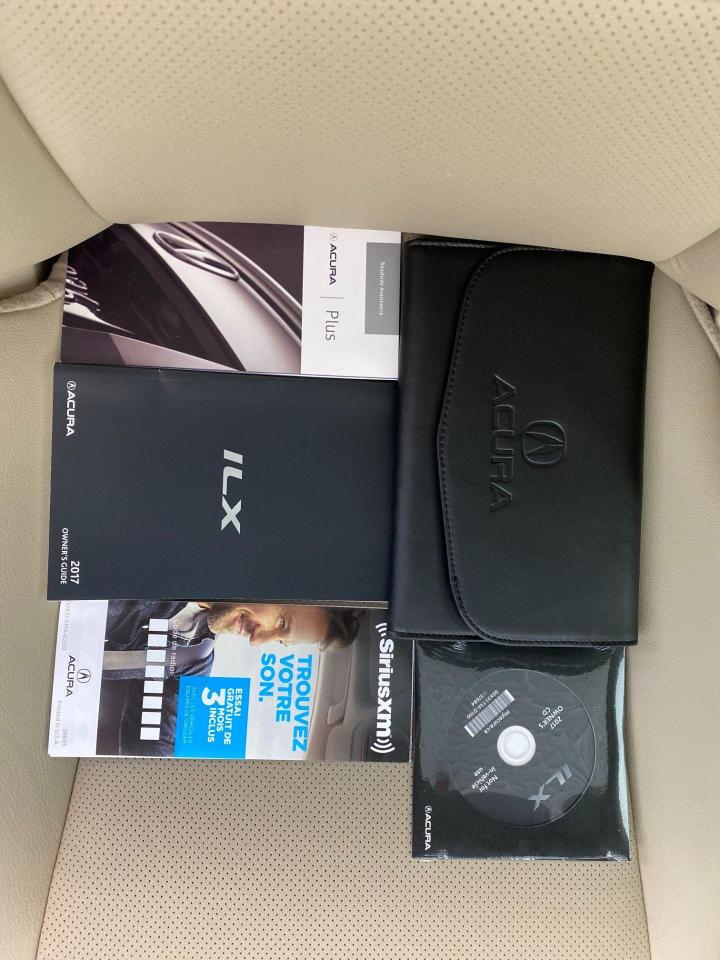 2017 Acura ILX Premium+Camera+TECH+Lane Keep+BSM+ACCIDENT FREE - Photo #28
