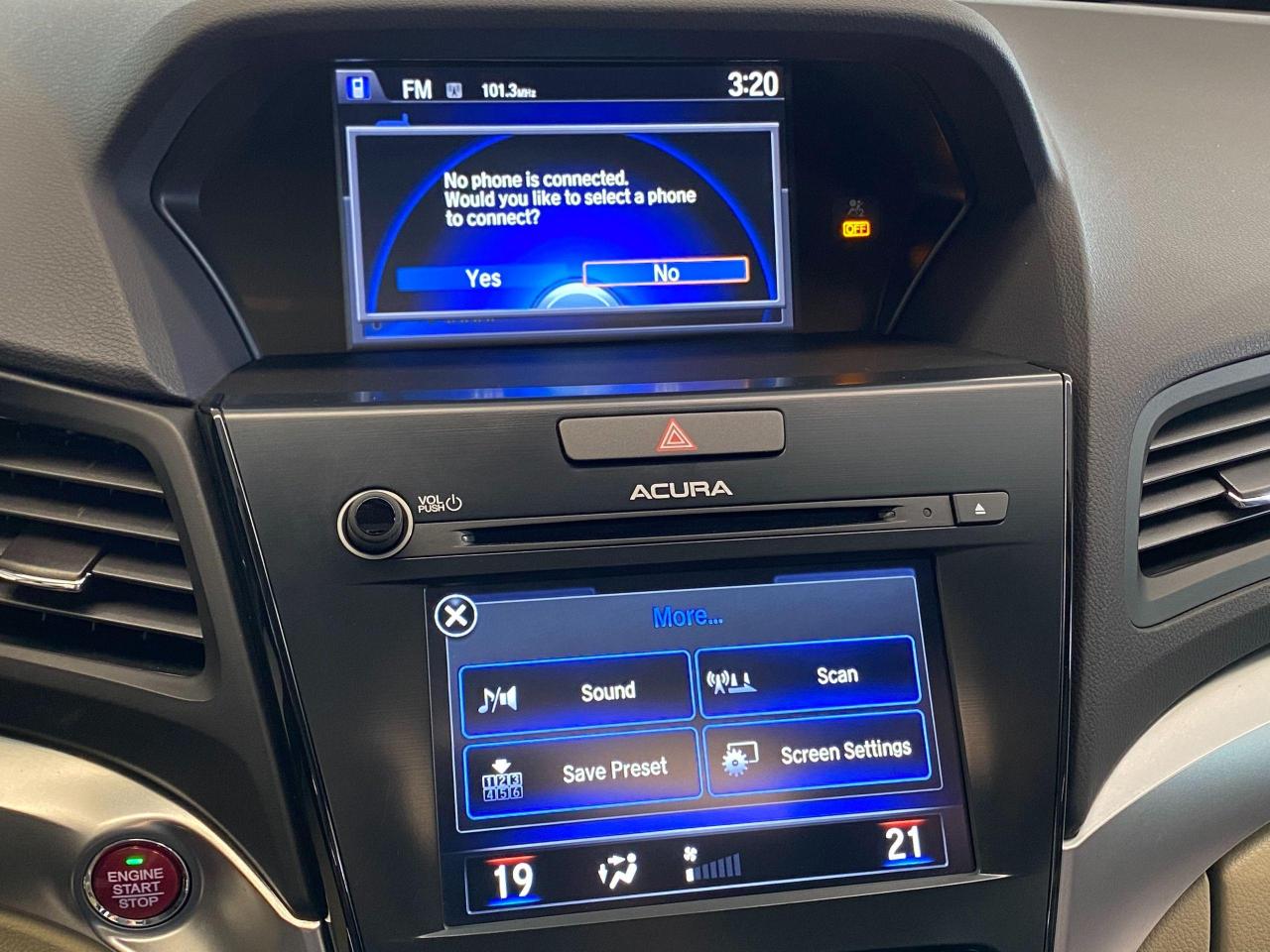 2017 Acura ILX Premium+Camera+TECH+Lane Keep+BSM+ACCIDENT FREE - Photo #31