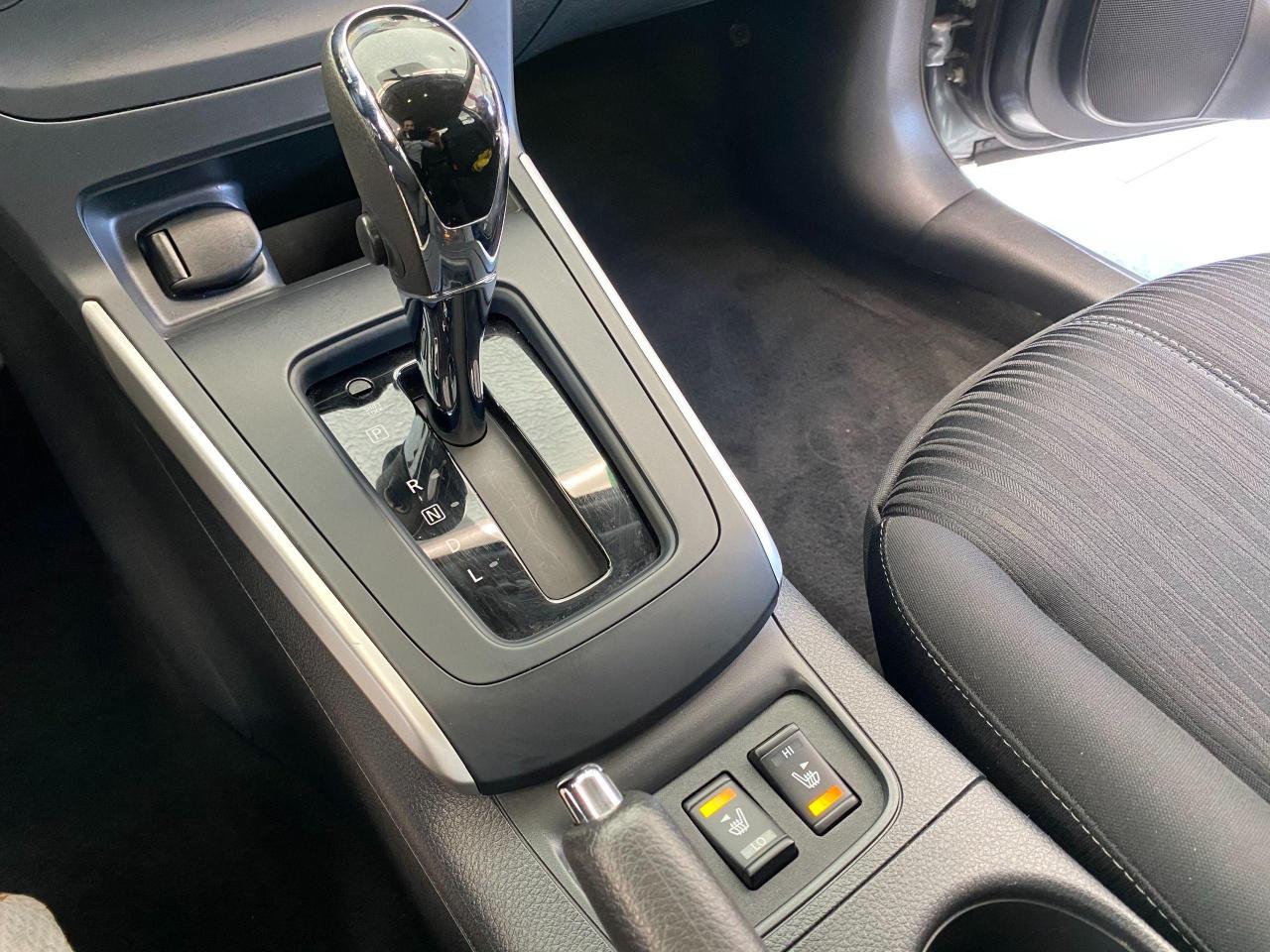2017 Nissan Sentra SV+Camera+Heated Seats+Push Start+ACCIDENT FREE - Photo #32