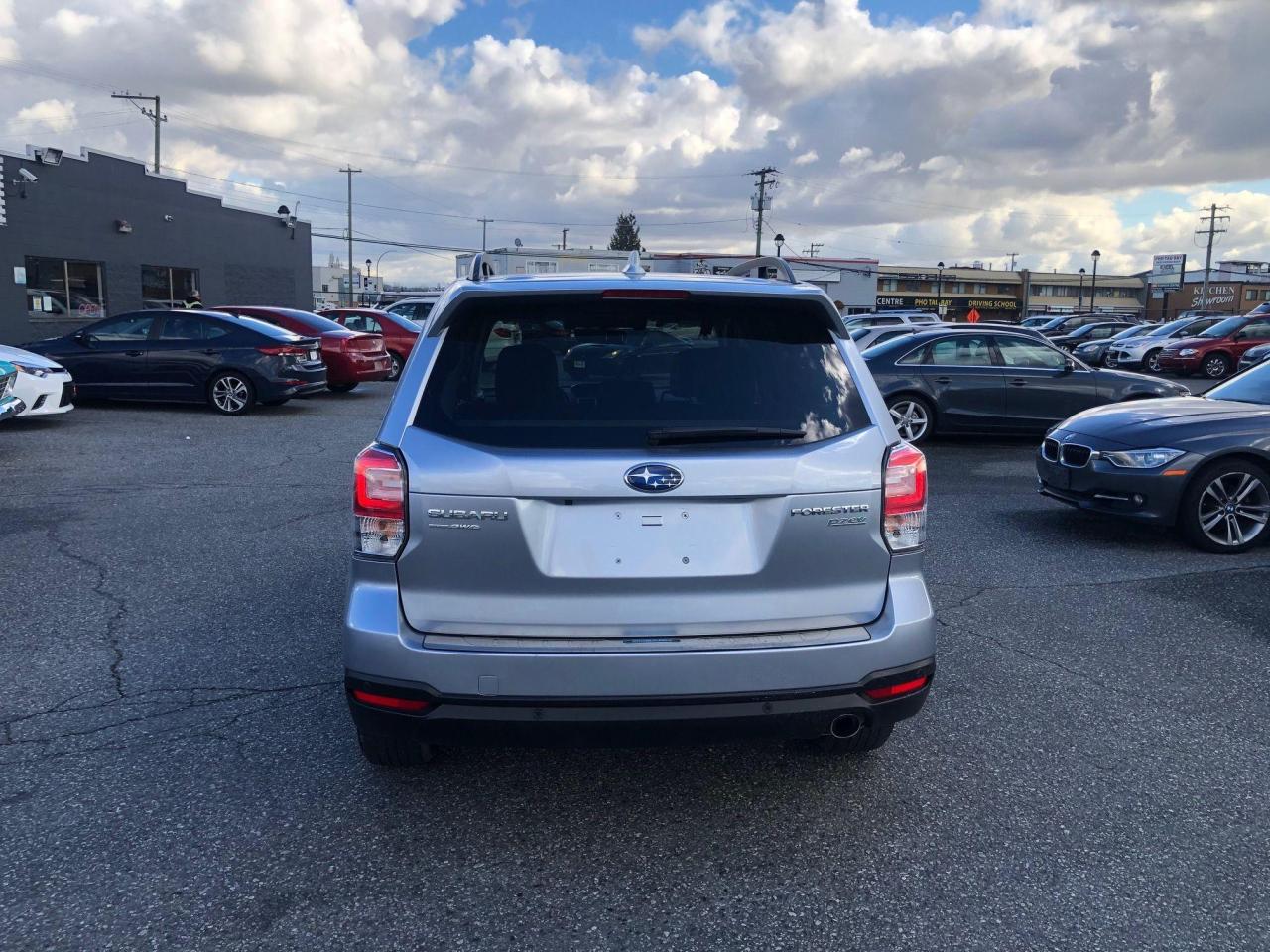 2017 Subaru Forester i Limited w/Tech Pkg - Photo #7
