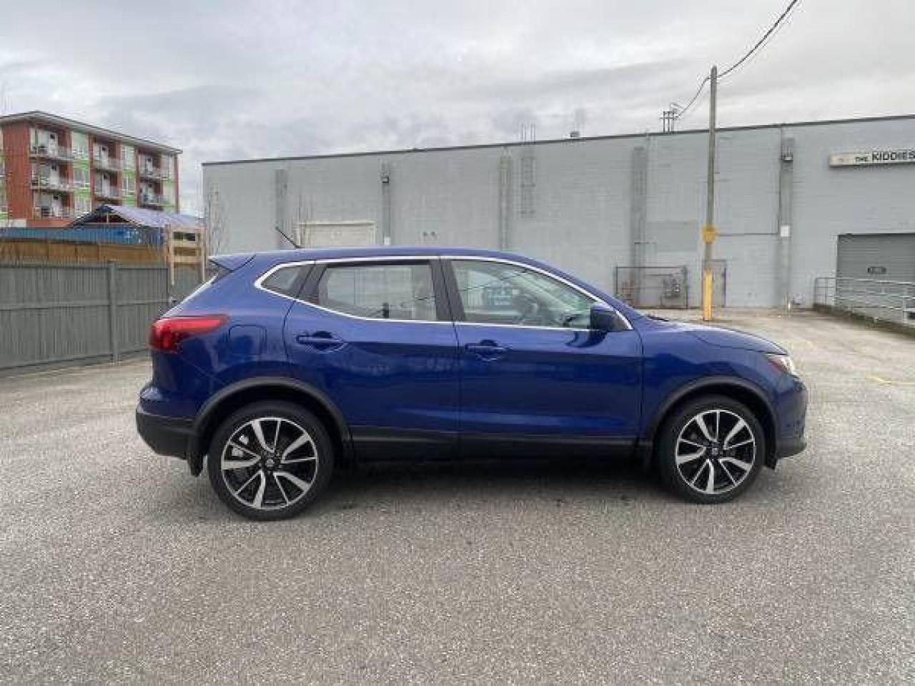 2018 Nissan Qashqai S - Photo #9