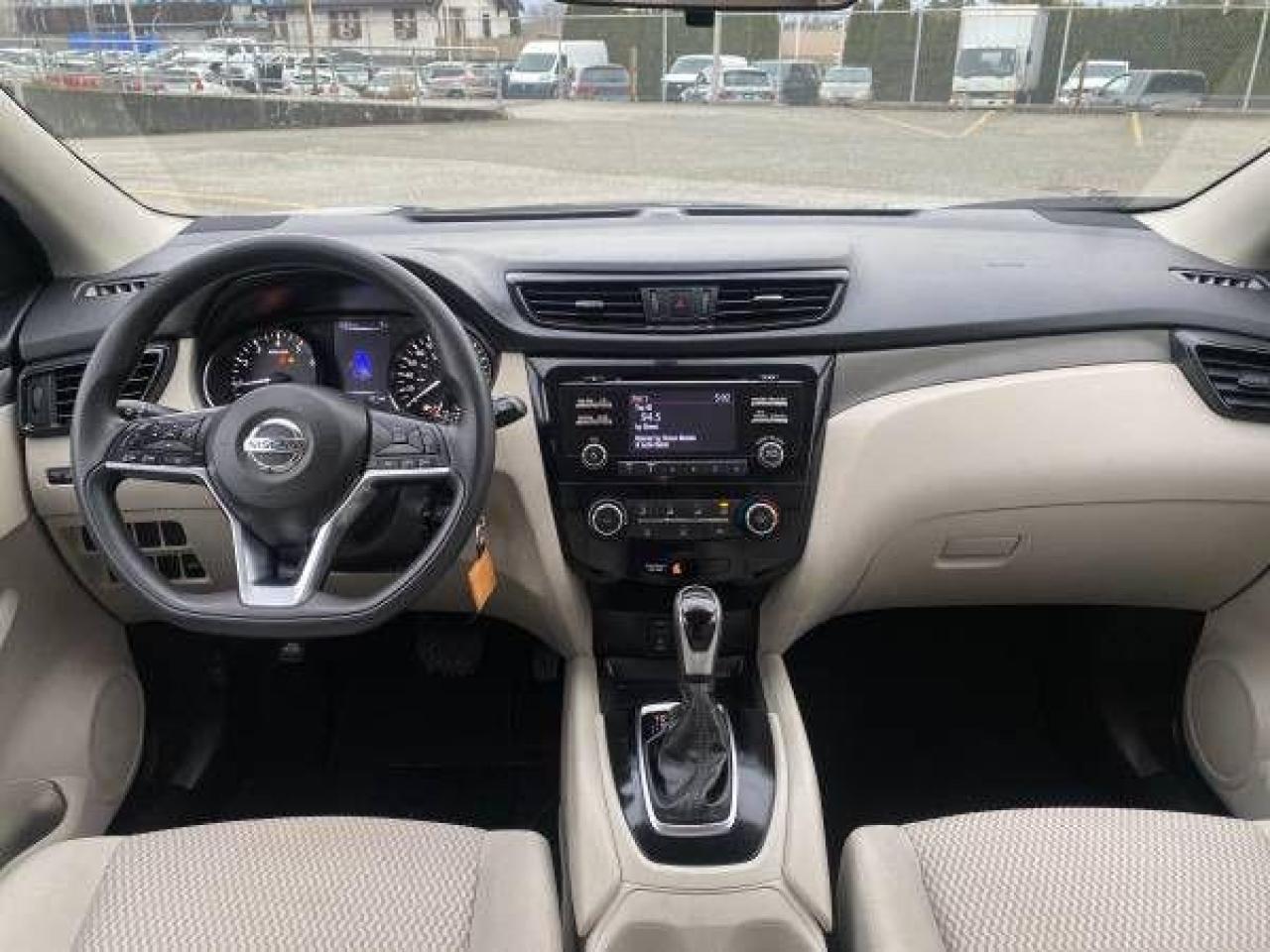 2018 Nissan Qashqai S - Photo #13
