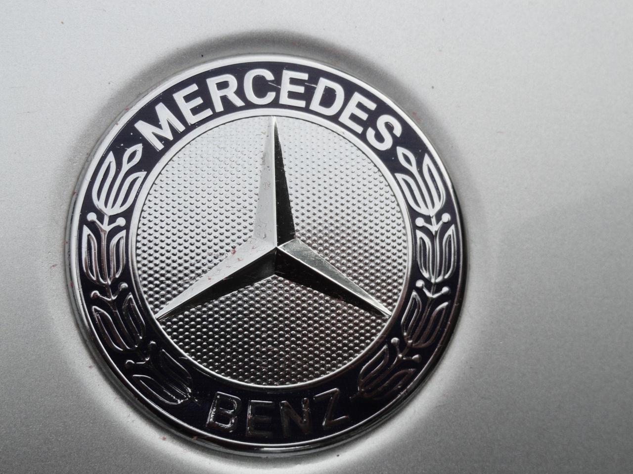 2010 Mercedes-Benz R350 BLUE TEC DIESEL +$ 195 DOC FEE - Photo #28