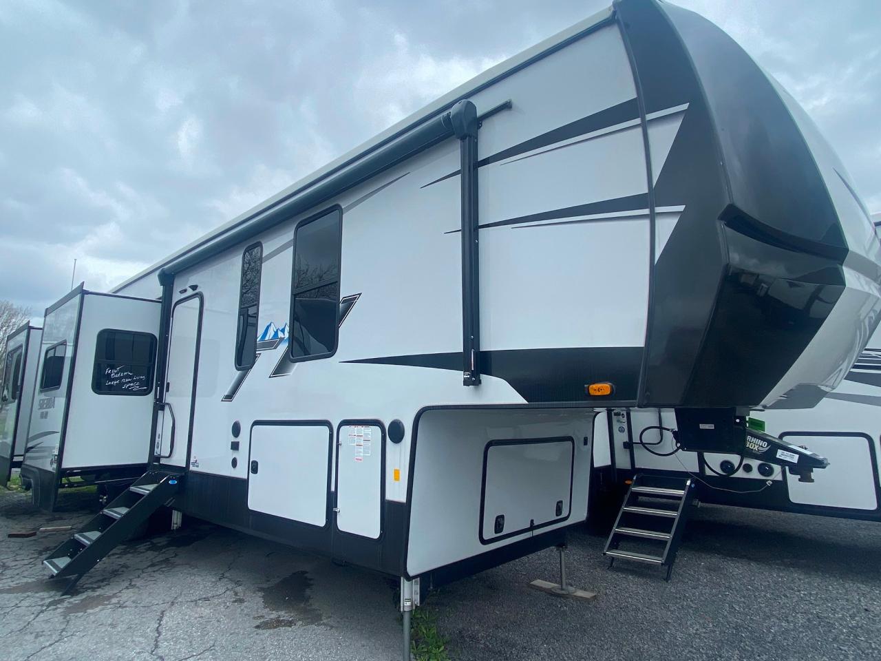 2022 SIERRA 39BARK 39BARK Luxury-In Stock
