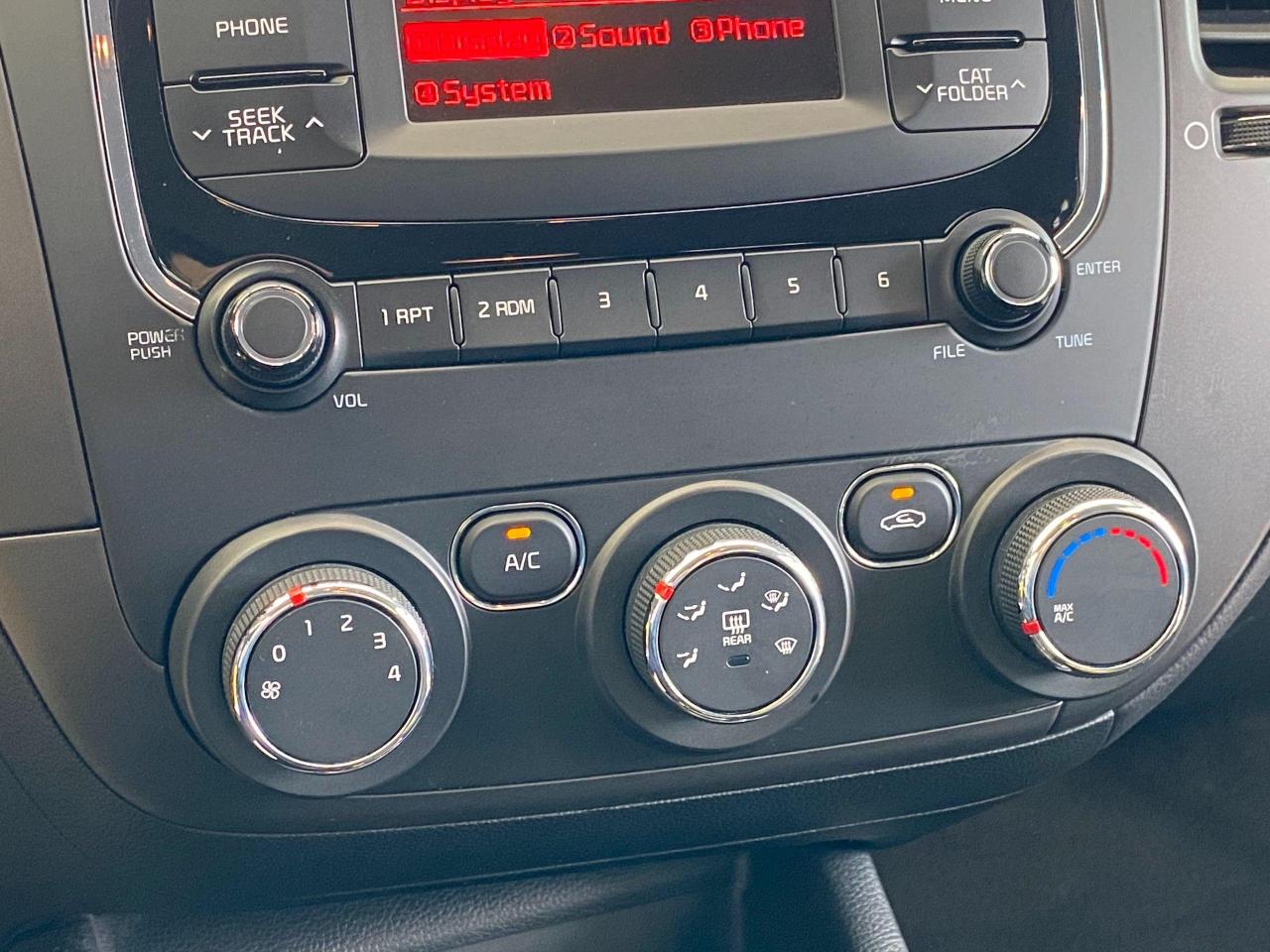 2017 Kia Forte LX+New Tires & Brakes+Bluetooth+A/C+ACCIDENT FREE - Photo #29