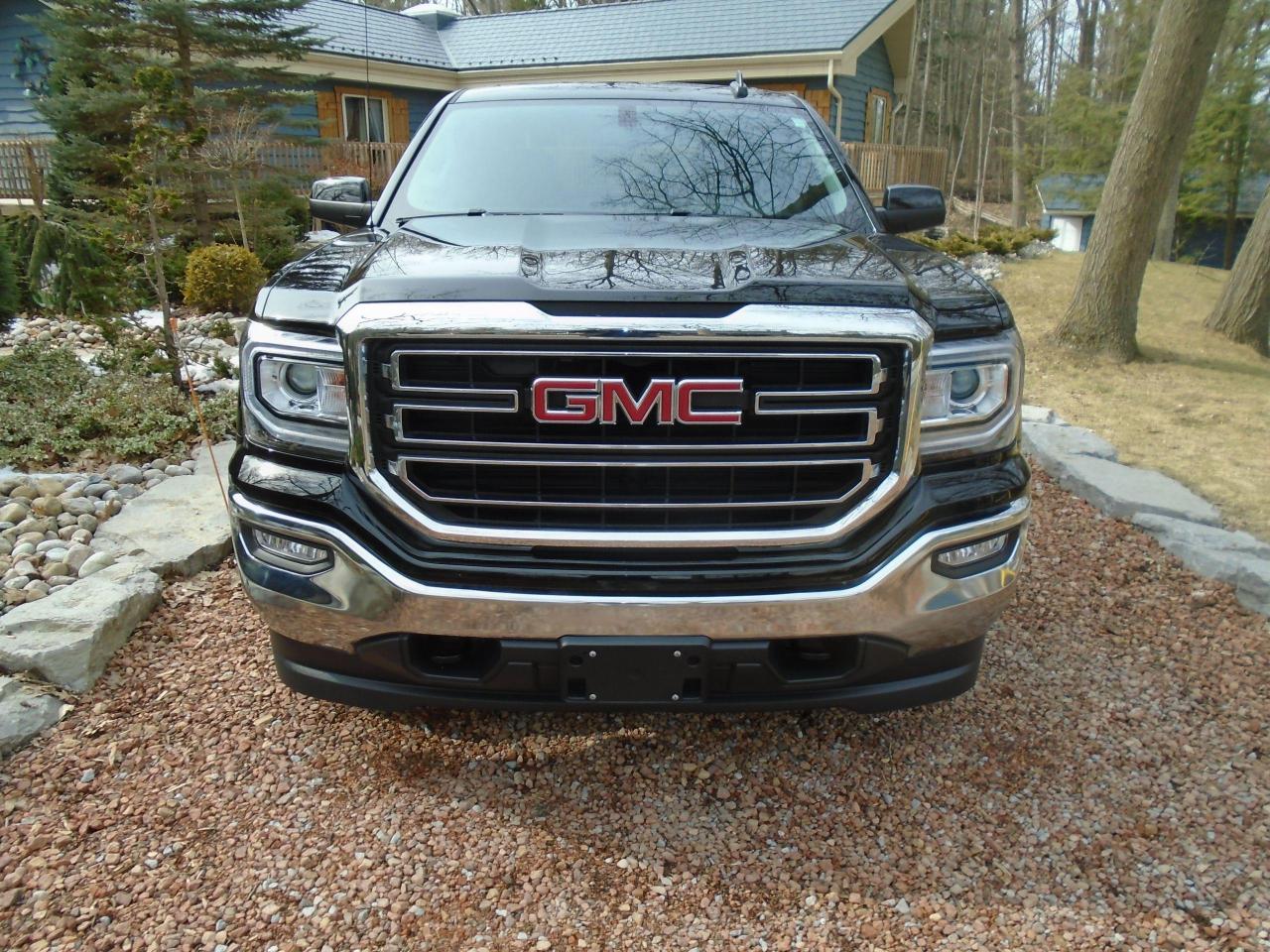 2018 GMC Sierra 1500 SLE - Photo #3