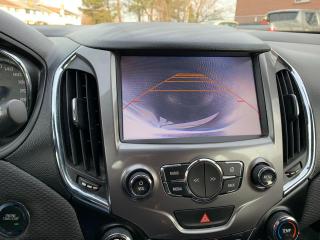 2017 Chevrolet Cruze LT RS 1.4L WITH TURBO. SUNROOF, REVERSE CAMERA - Photo #9