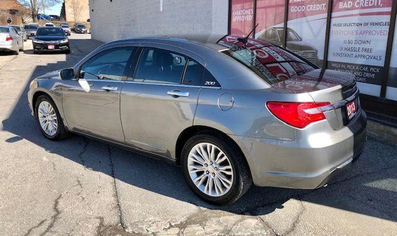 2013 Chrysler 200 LIMITED-ALL CREDIT ACCEPTED Photo4