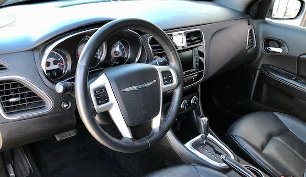 2013 Chrysler 200 LIMITED-ALL CREDIT ACCEPTED Photo