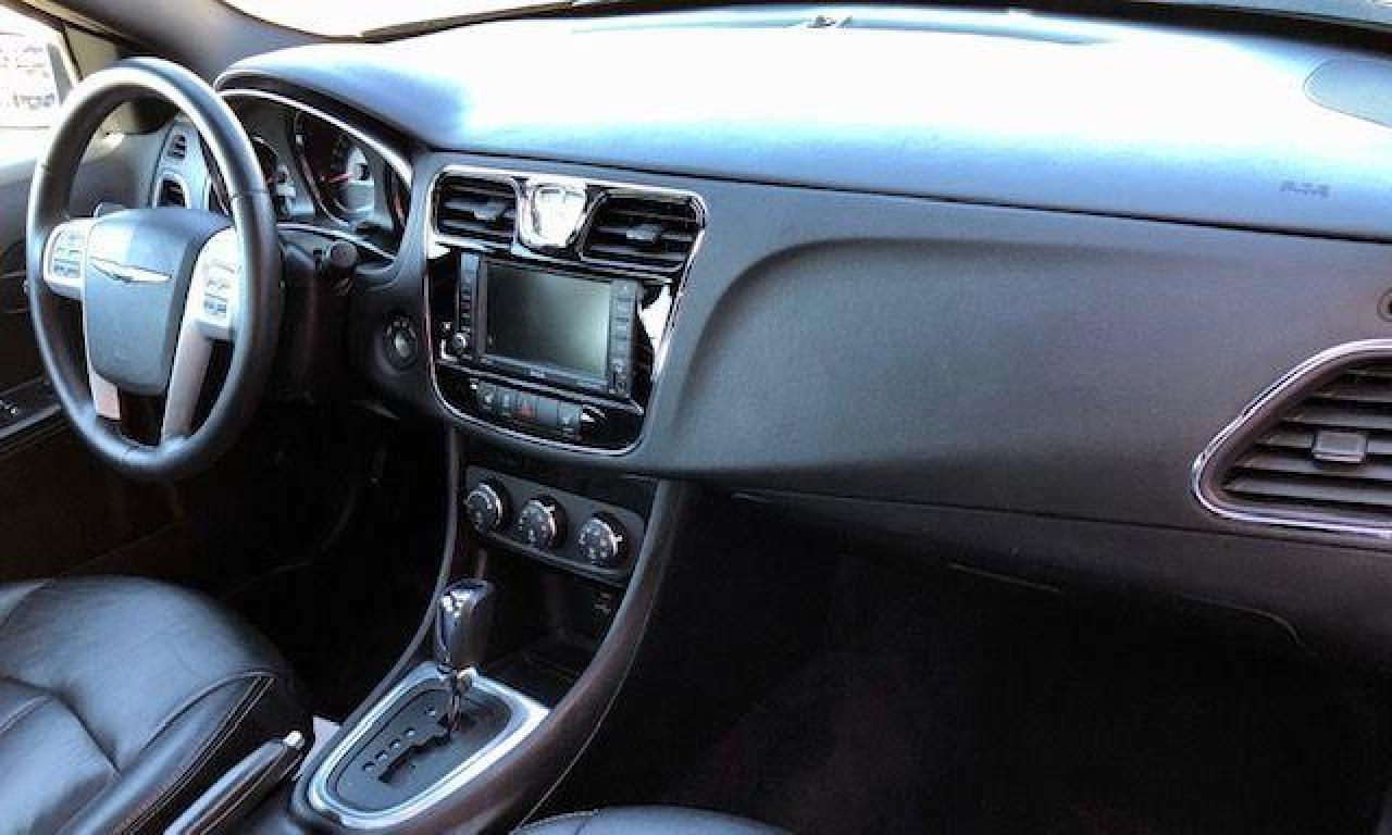 2013 Chrysler 200 LIMITED-ALL CREDIT ACCEPTED Photo