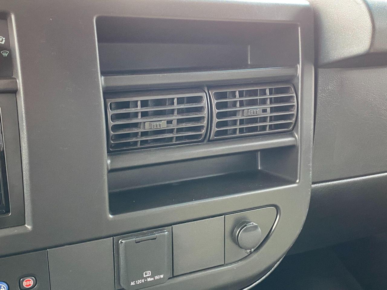 2019 GMC Savana 2500 Cargo 6.0L V8 Extended+Camera+ACCIDENT FREE Photo92