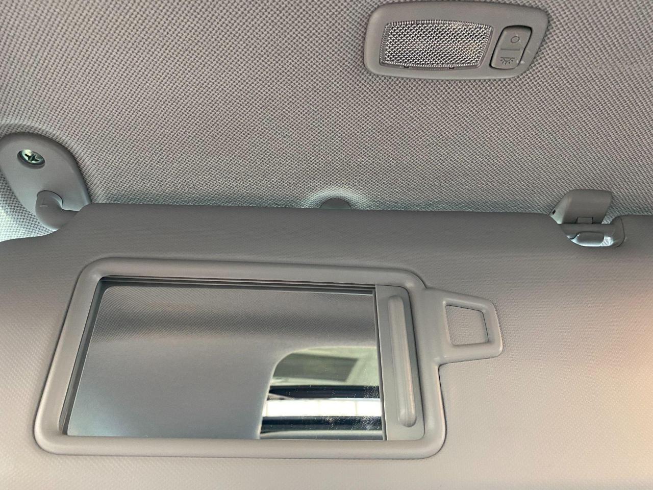 2017 Hyundai Elantra GLS+ApplePlay+Sunroof+Blind Spot+ACCIDENT FREE - Photo #48