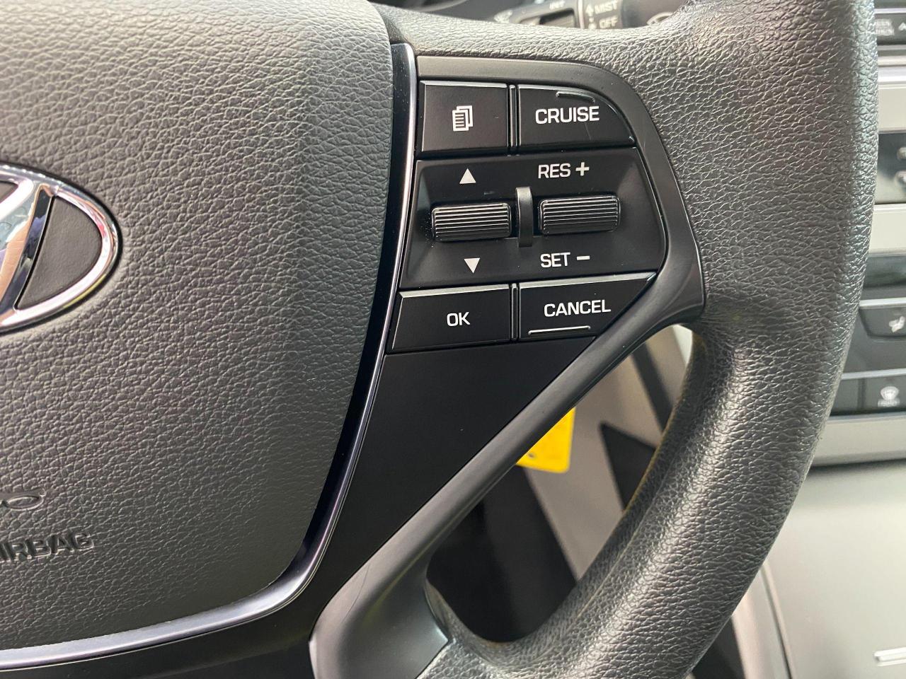 2015 Hyundai Sonata 2.4L GL+New Tires+Camera+HeatedSeats+ACCIDENT FREE Photo107