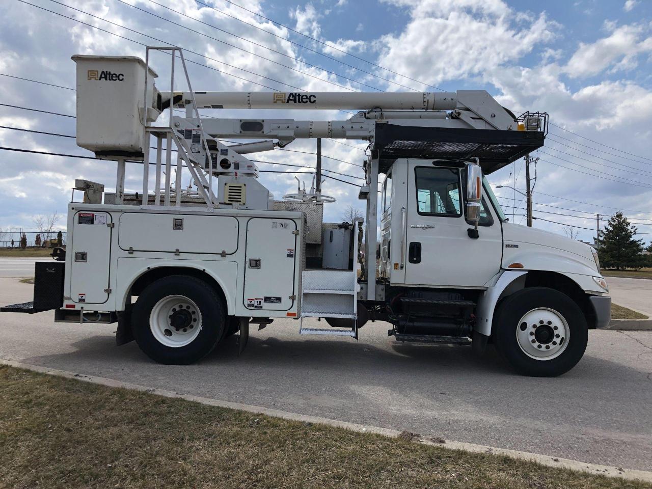 2014 International 4300 DURASTAR- BUCKET TRUCK - Photo #5