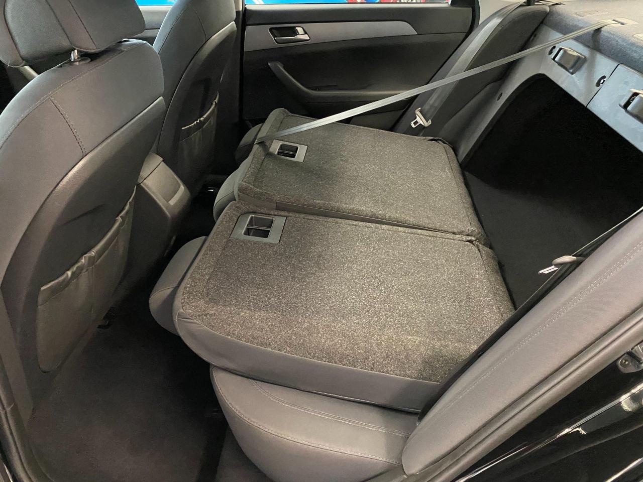 2017 Hyundai Sonata GL+Camera+Bluetooth+Heated Seats+AC+ACCIDENT FREE Photo91