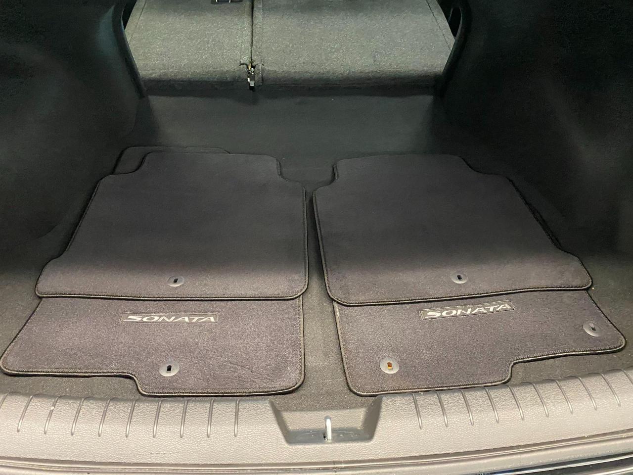 2017 Hyundai Sonata GL+Camera+Bluetooth+Heated Seats+AC+ACCIDENT FREE - Photo #26