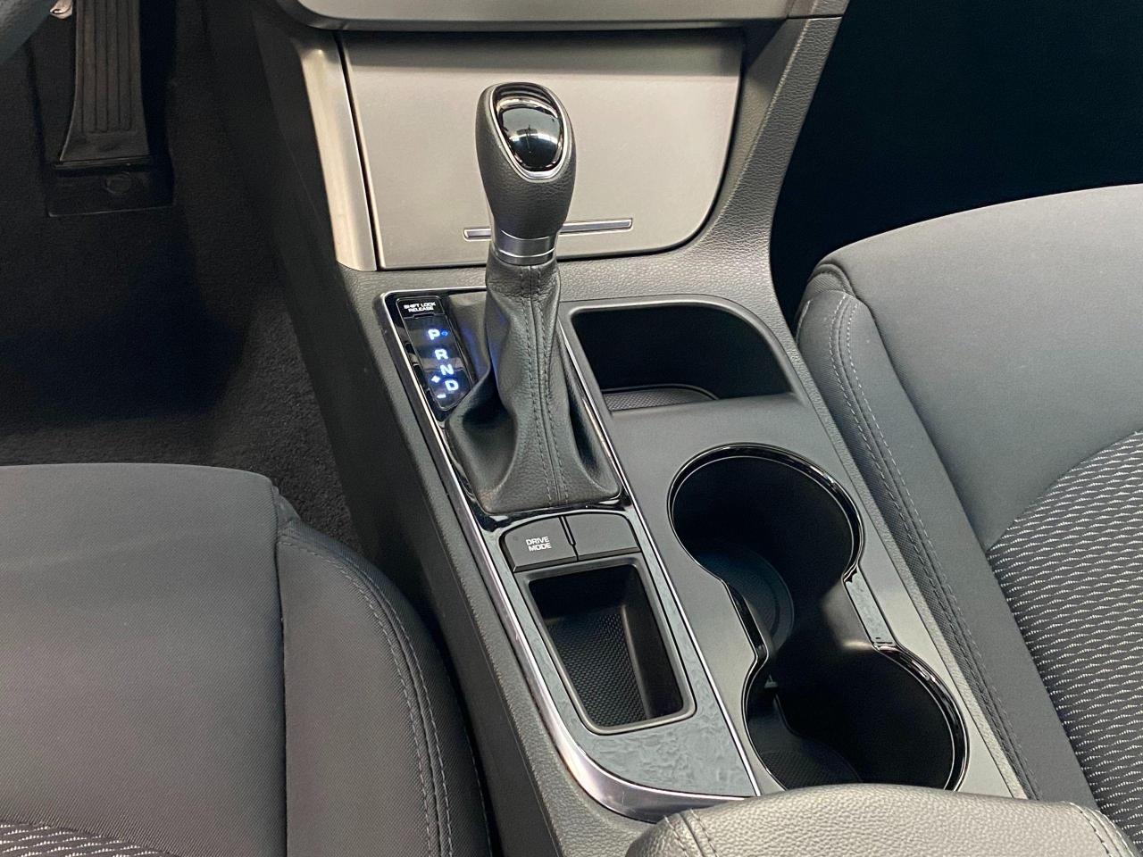 2017 Hyundai Sonata GL+Camera+Bluetooth+Heated Seats+AC+ACCIDENT FREE - Photo #31