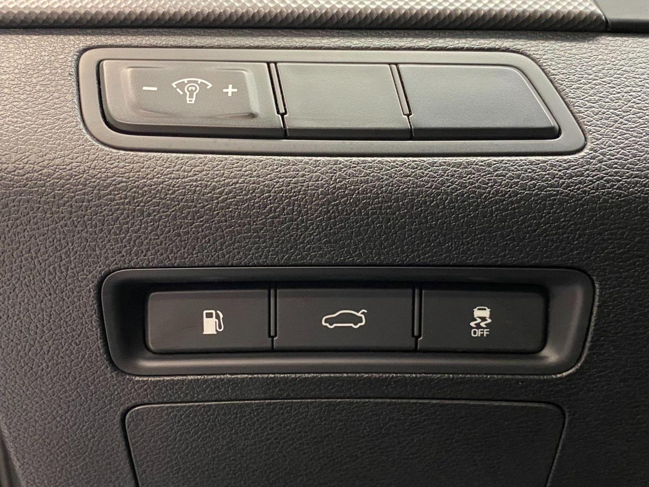 2017 Hyundai Sonata GL+Camera+Bluetooth+Heated Seats+AC+ACCIDENT FREE Photo116