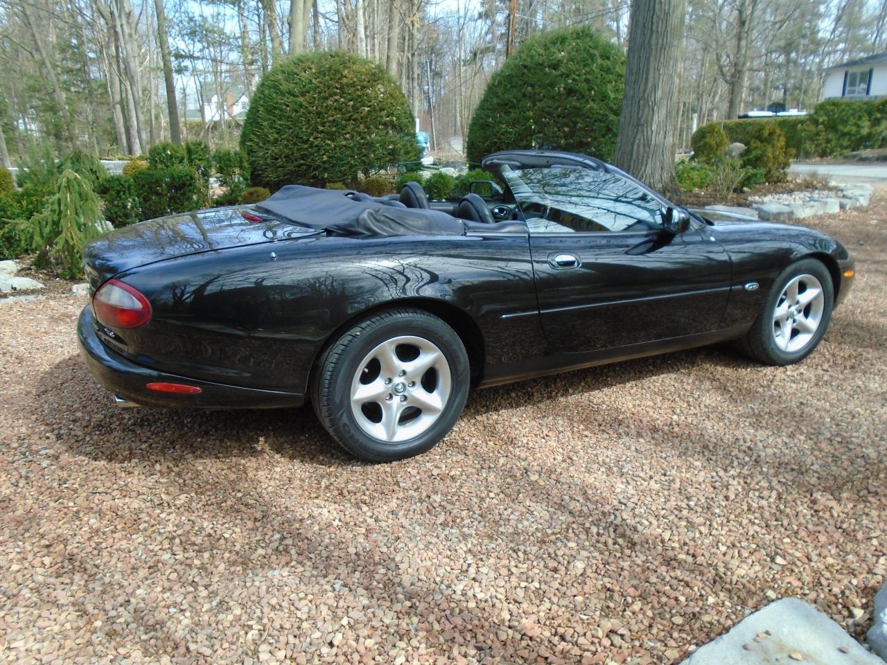 2000 Jaguar XK8 Available in Sutton - Photo #8