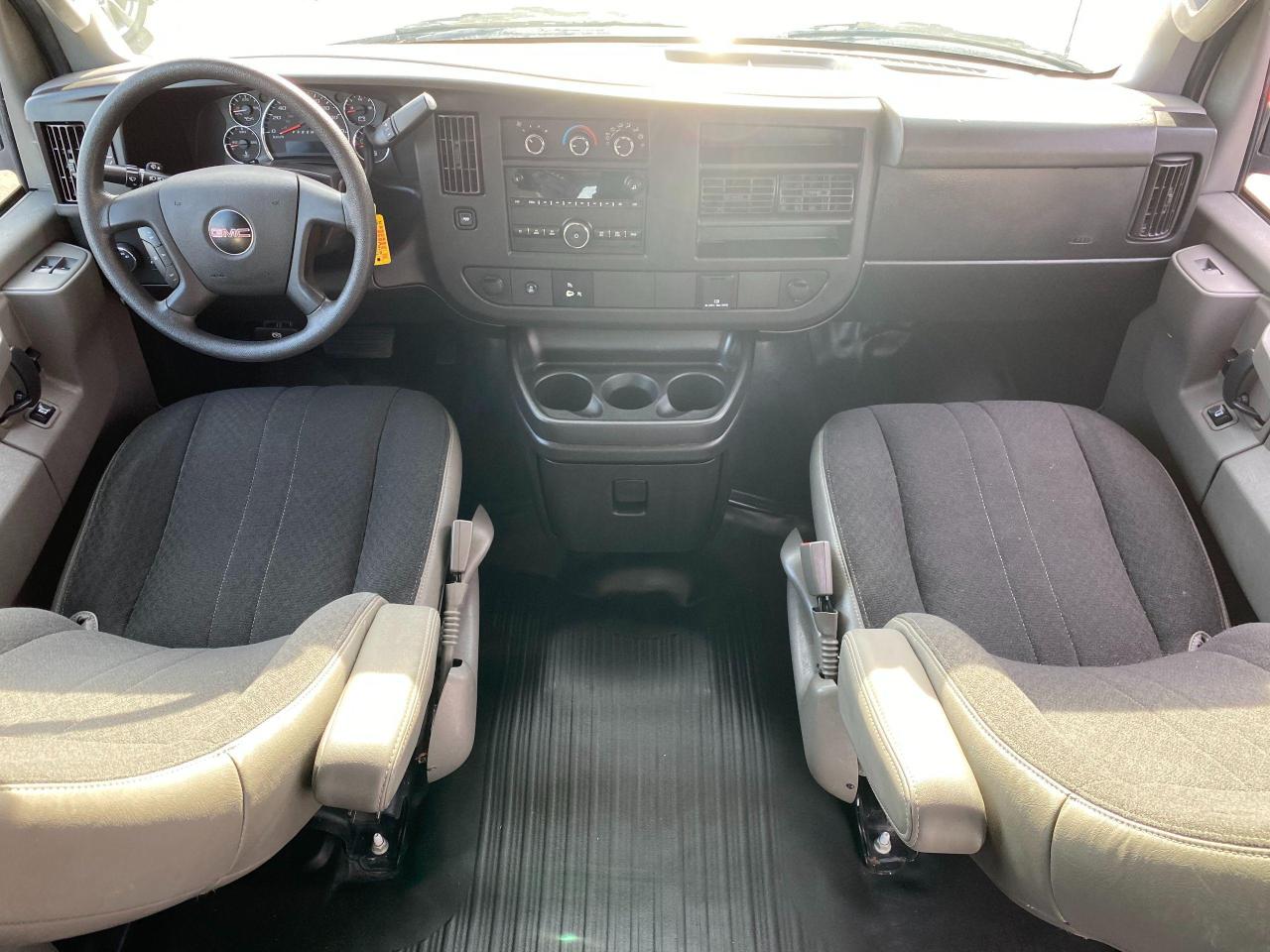 2018 GMC Savana 2500 Cargo 6.0L V8+Camera+Cruise+ACCIDENT FREE Photo63