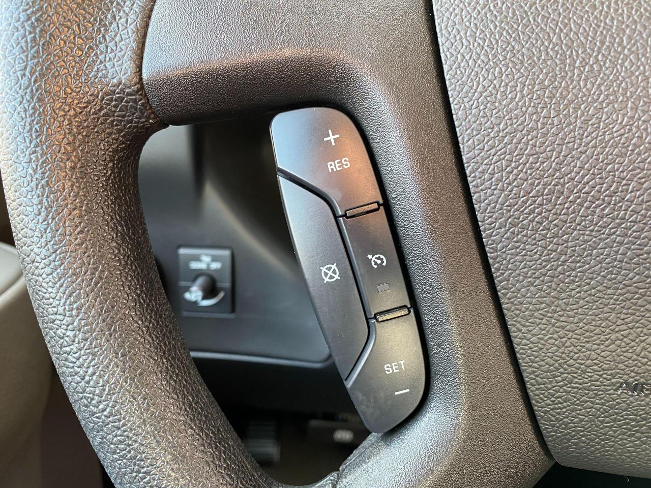 2018 GMC Savana 2500 Cargo 6.0L V8+Camera+Cruise+ACCIDENT FREE Photo95
